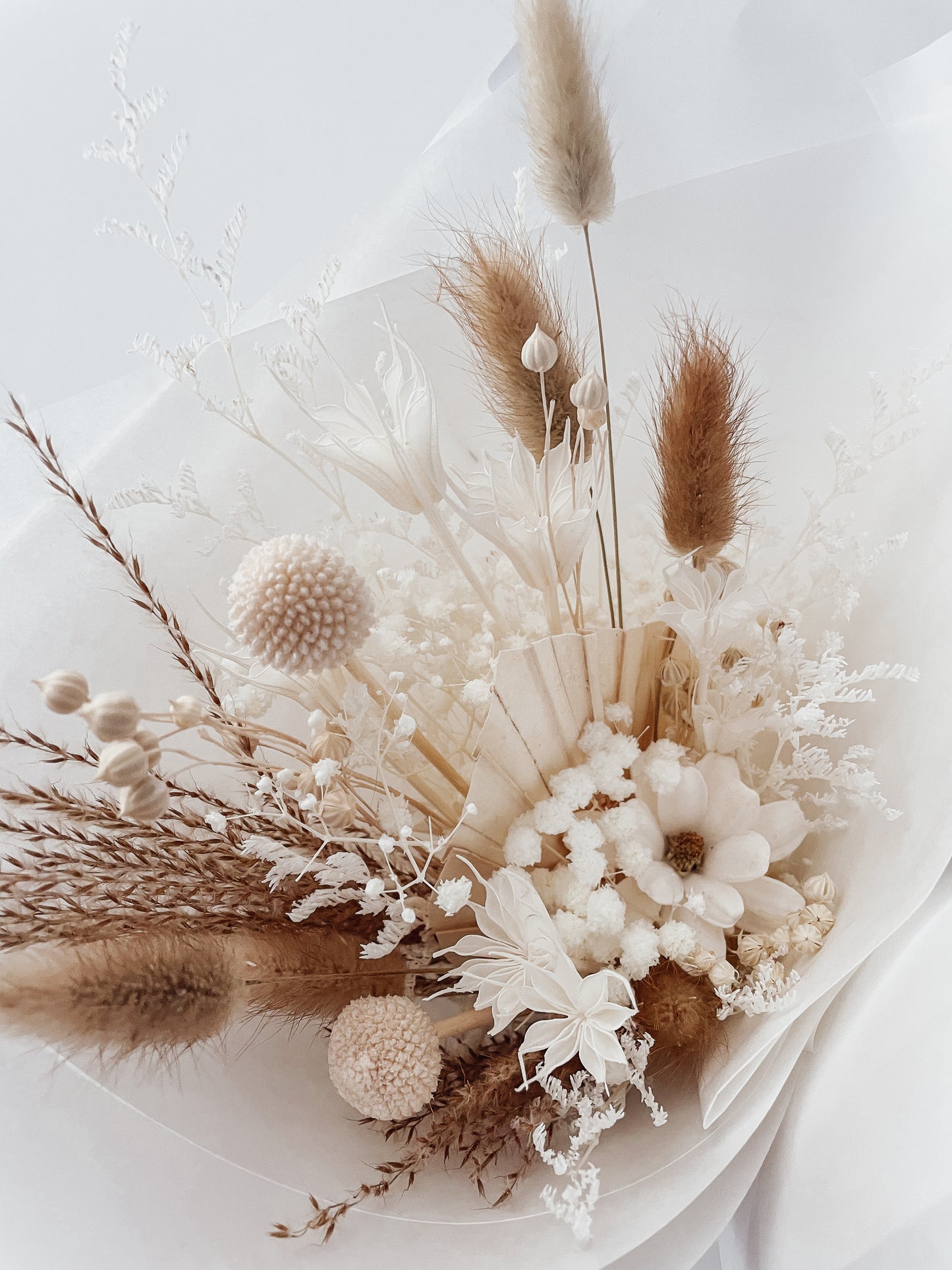 Everlasting Neutral Bouquet
